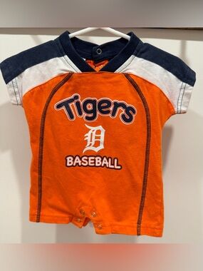 VINTAGE TEAM ATHLETICS DETROIT TIGERS Baseball Baby Shortall